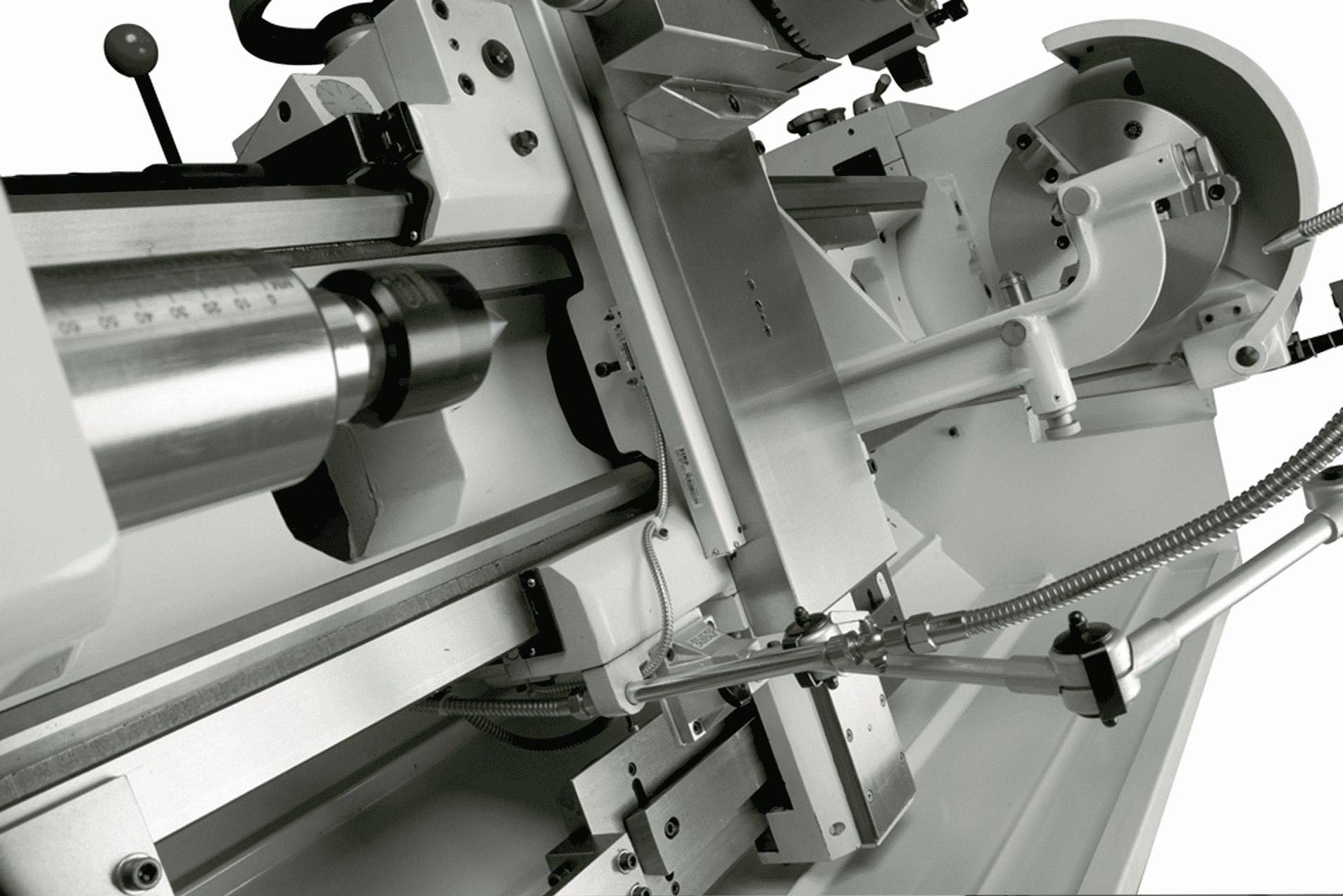 View-through-the-bed-and-saddle-SG Meyer Lathe-range