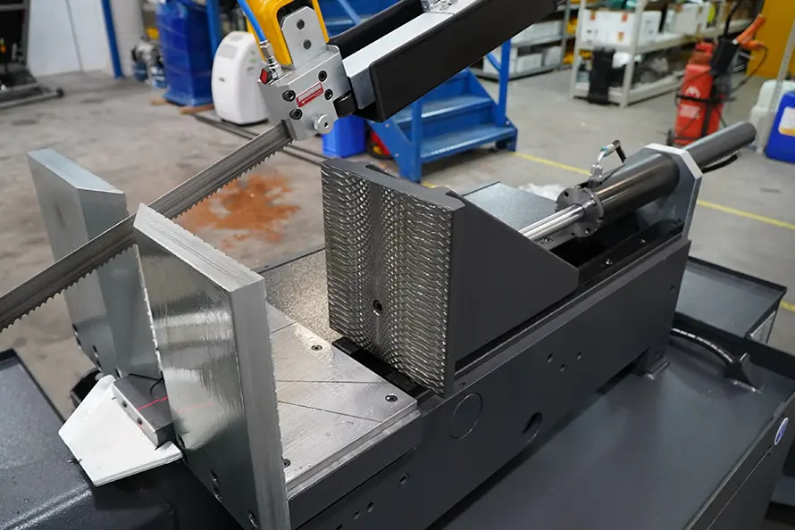 Sterling SRA DGSA Semi-Automatic Bandsaw 415V image 7