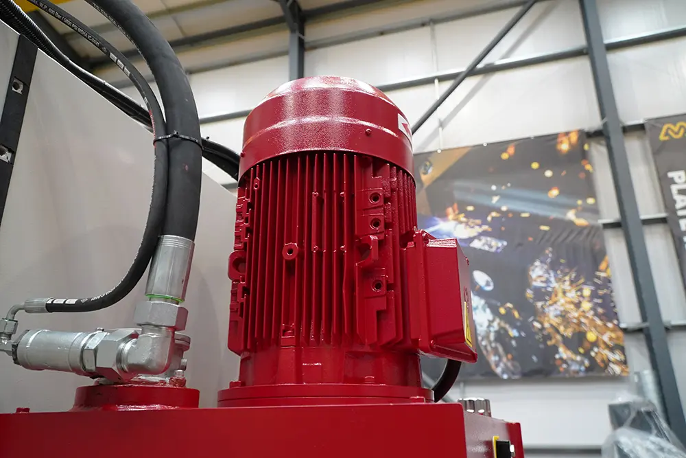 HPFV 1900 200 Motor 2