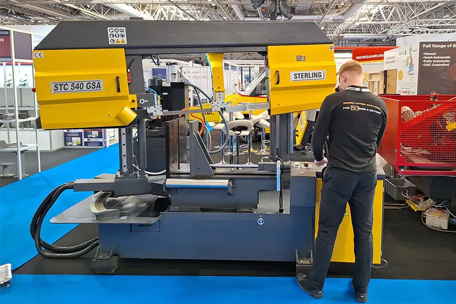 Sterling STC GSA Twin-Column Semi-Automatic Bandsaw 415V image 2