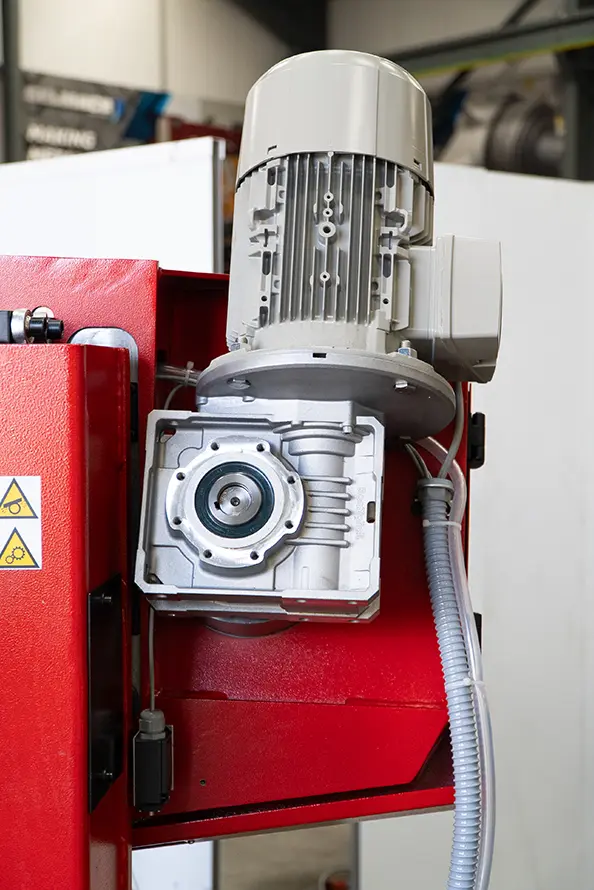 Bianco 370 SA 60° DV Twin-Column Bandsaw 415v image 10