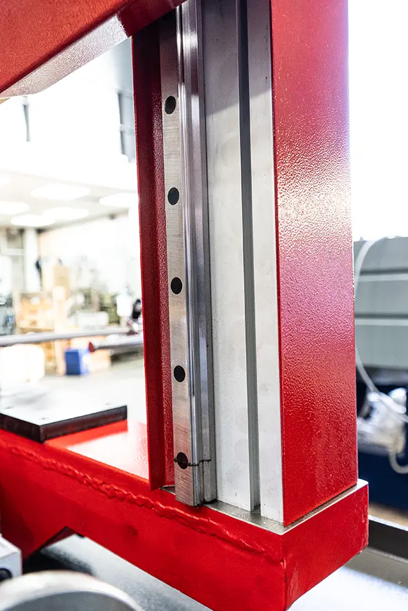 Bianco 370 SA 60° DV Twin-Column Bandsaw 415v image 8