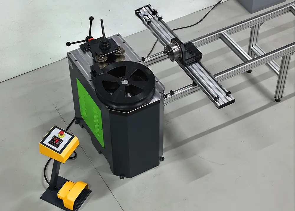 Moving Arm Table