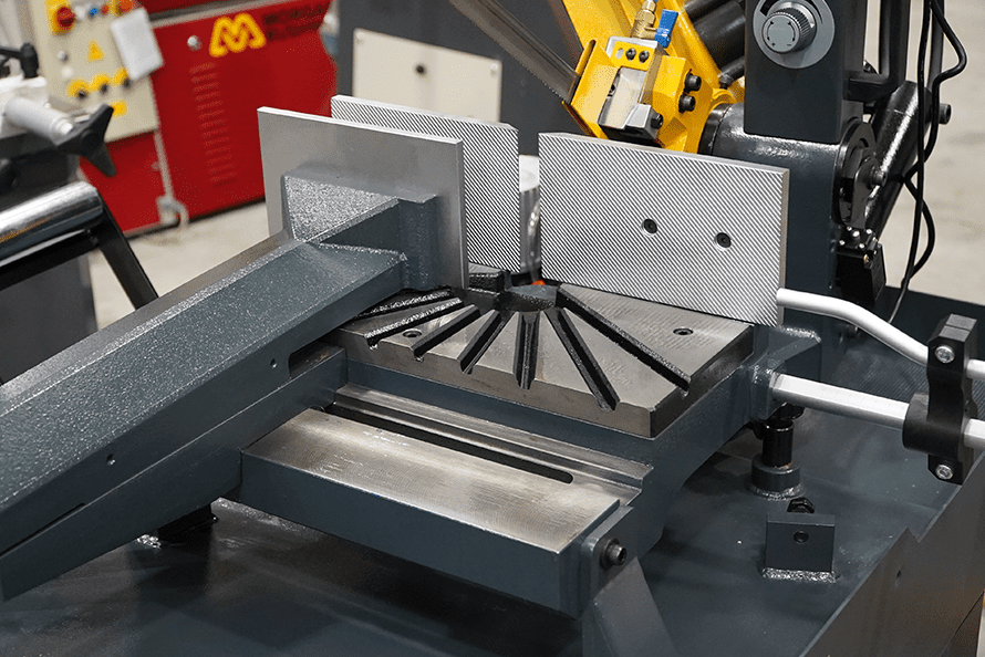 Sterling Swift 280 Double Mitre Pull-Down Bandsaws image 8