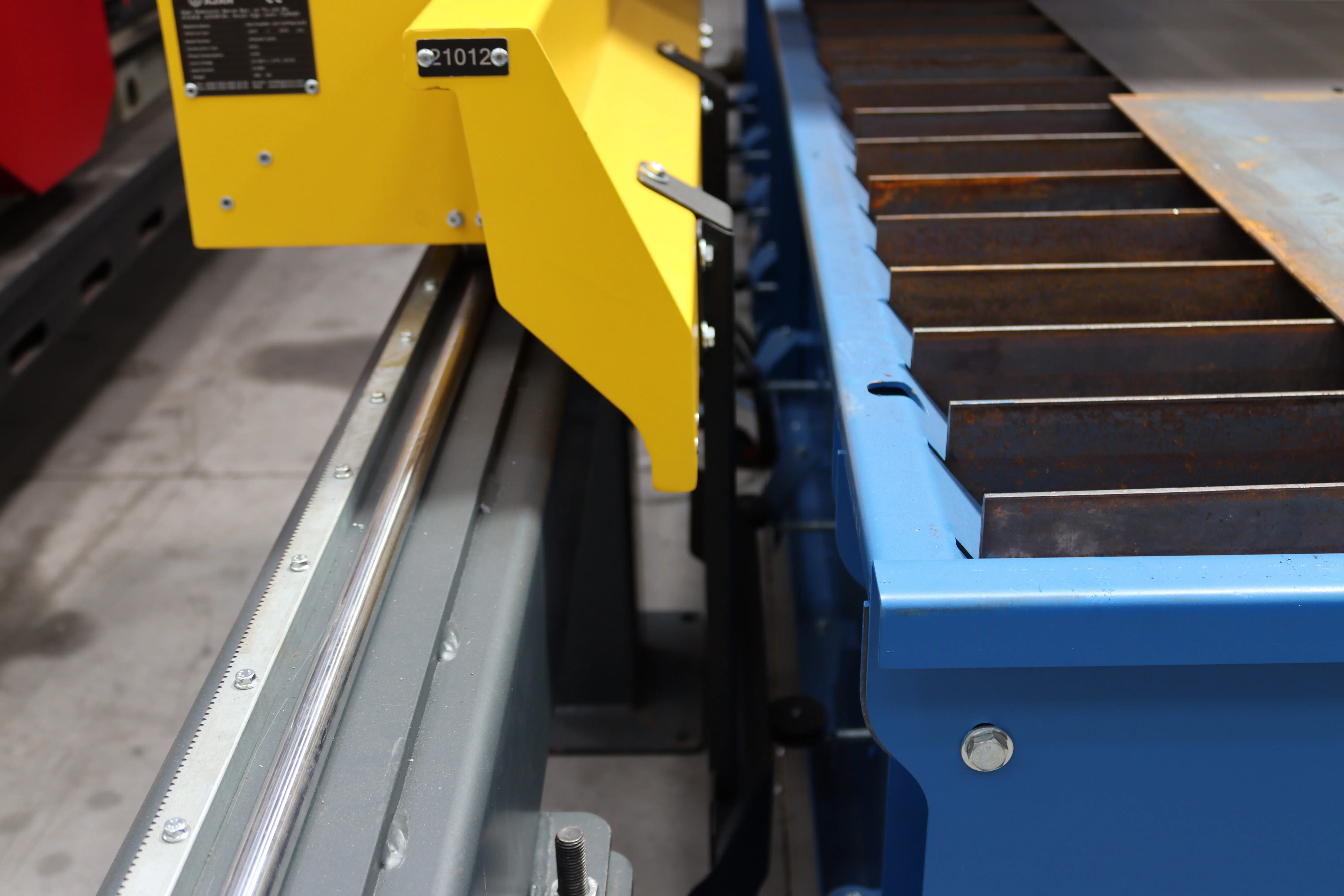 Ajan Plasma Independent Gantries The gantries that are independent of the cutting bed