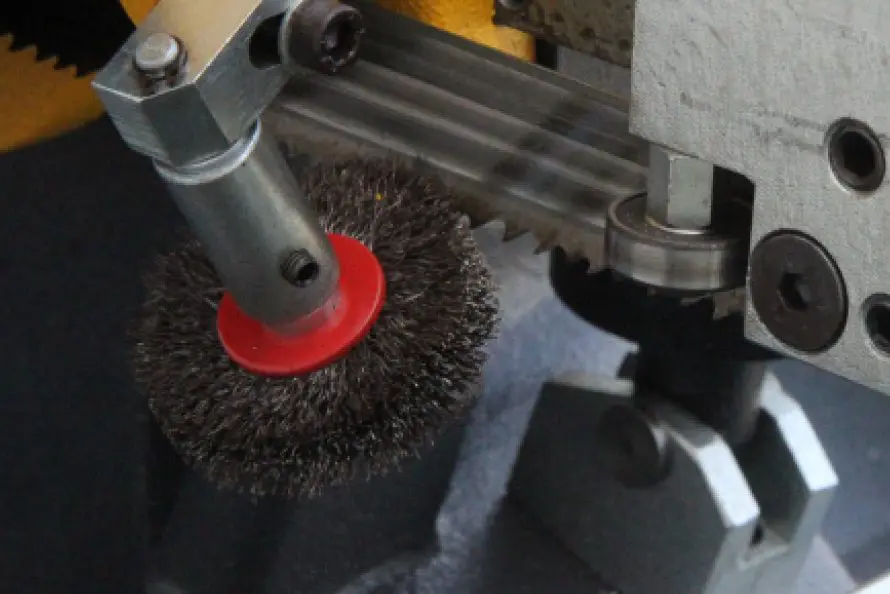 Sterling SRA 230DG Swarf brush