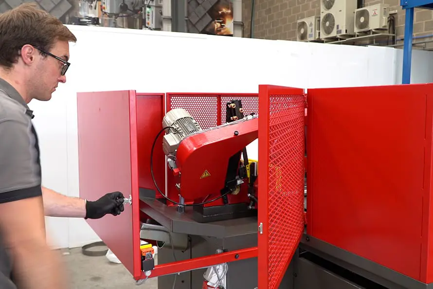 Bianco AF CNC Fully-Automatic Right Hand Vice Bandsaw image 12