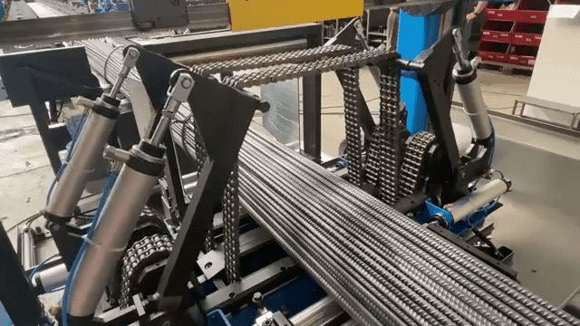 BTM TT 350 Rebar Bundle Cutting Semi-Automatic Bandsaw image 4