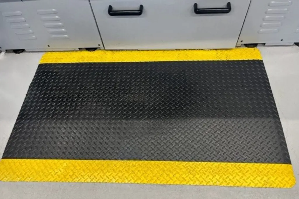 GoldCut Premium Anti-Slip – Heavy-Duty Anti-Fatigue Mat image 3