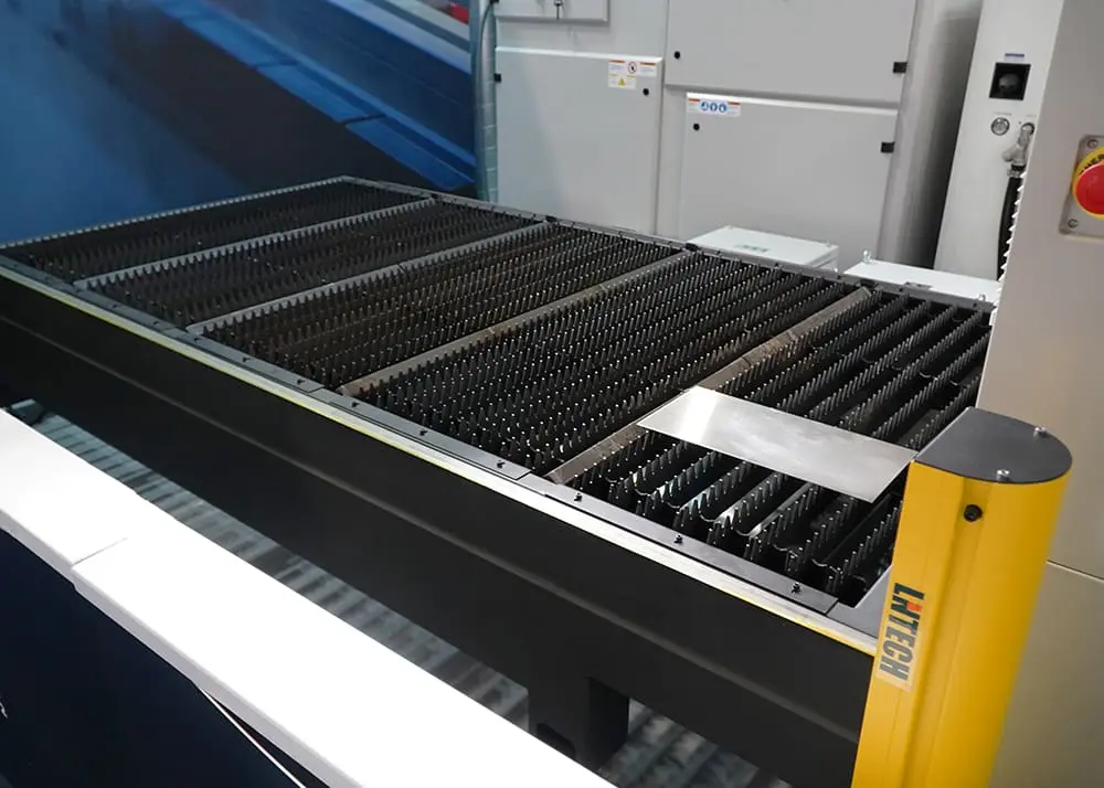 Morgan Rushworth Fibre Laser XL Table