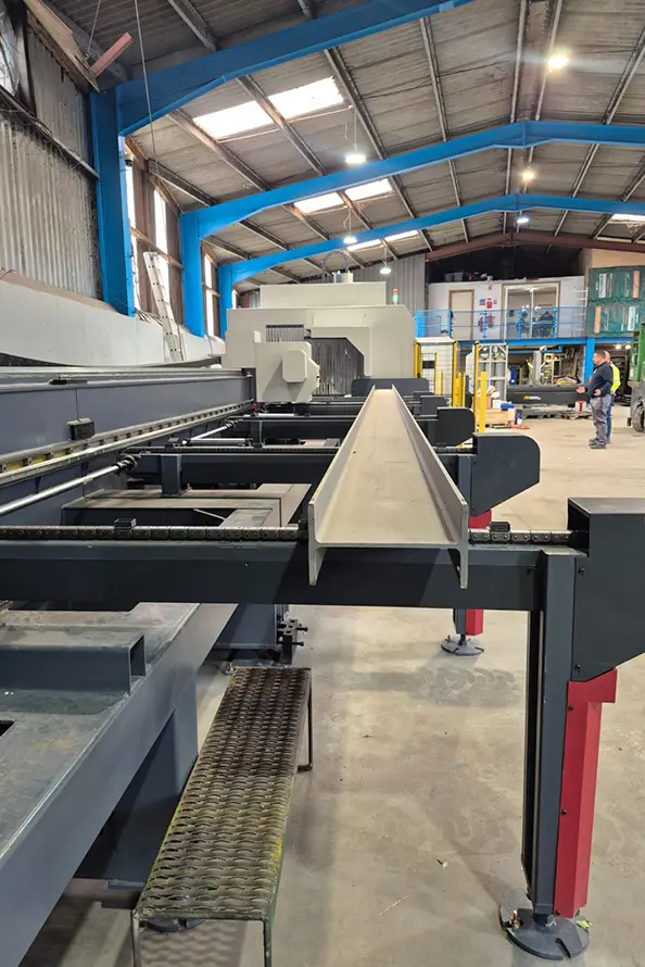 Morgan Rushworth XTL Infeed with Beam