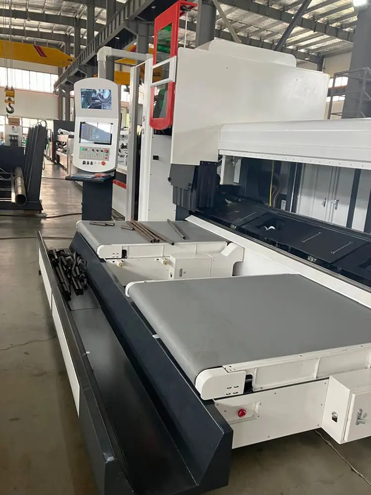 Morgan Rushworth XTM Conveyor Unloading