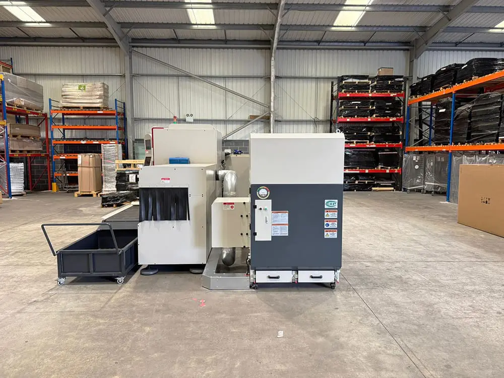 Morgan Rushworth XTM Unloading End of the Machine 003