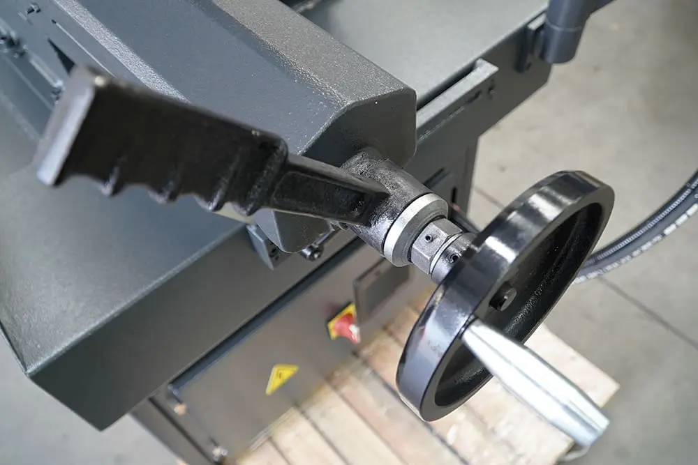 Vice handwheel and quick release lever assembly