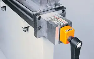press brake crowning