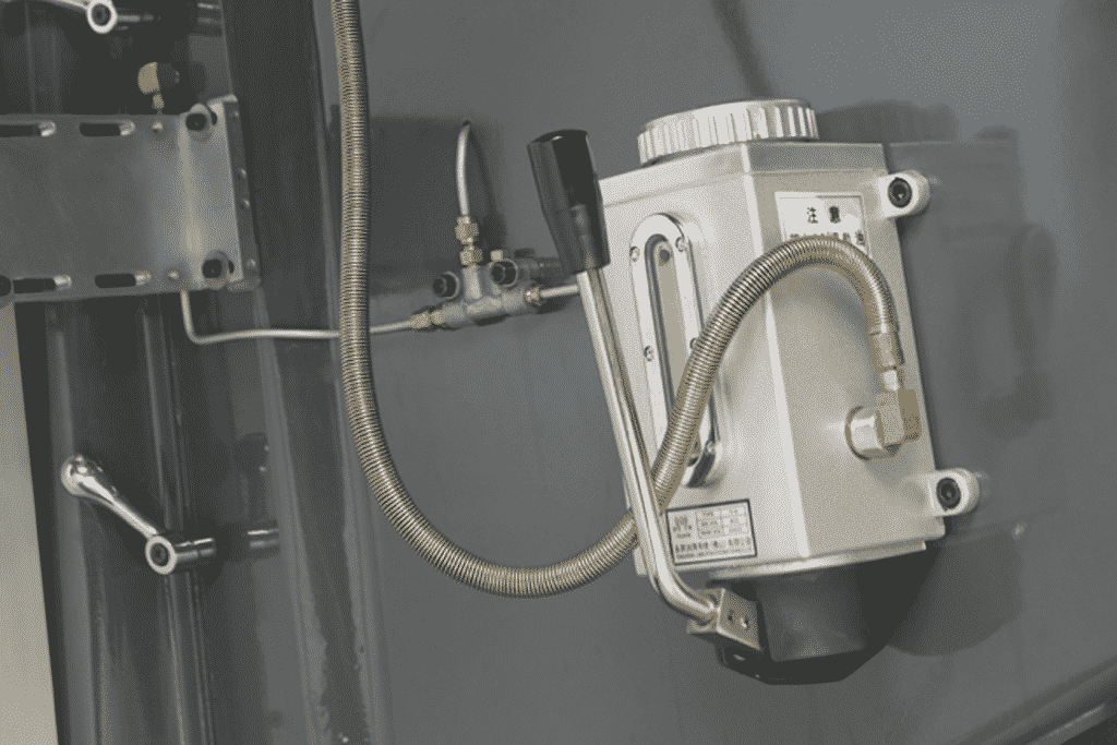 Detail of Brenner-Turret-Mill-Lubrication-System