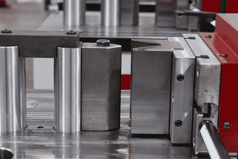 Meet the machines Horizontal Bending Presses Selmach™