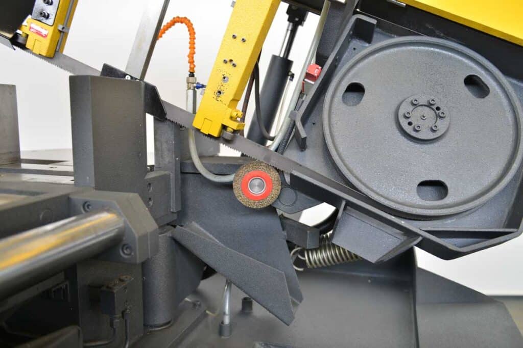 SRA320 GA CNC Servo Vice Feed Automatic Bandsaw image 12